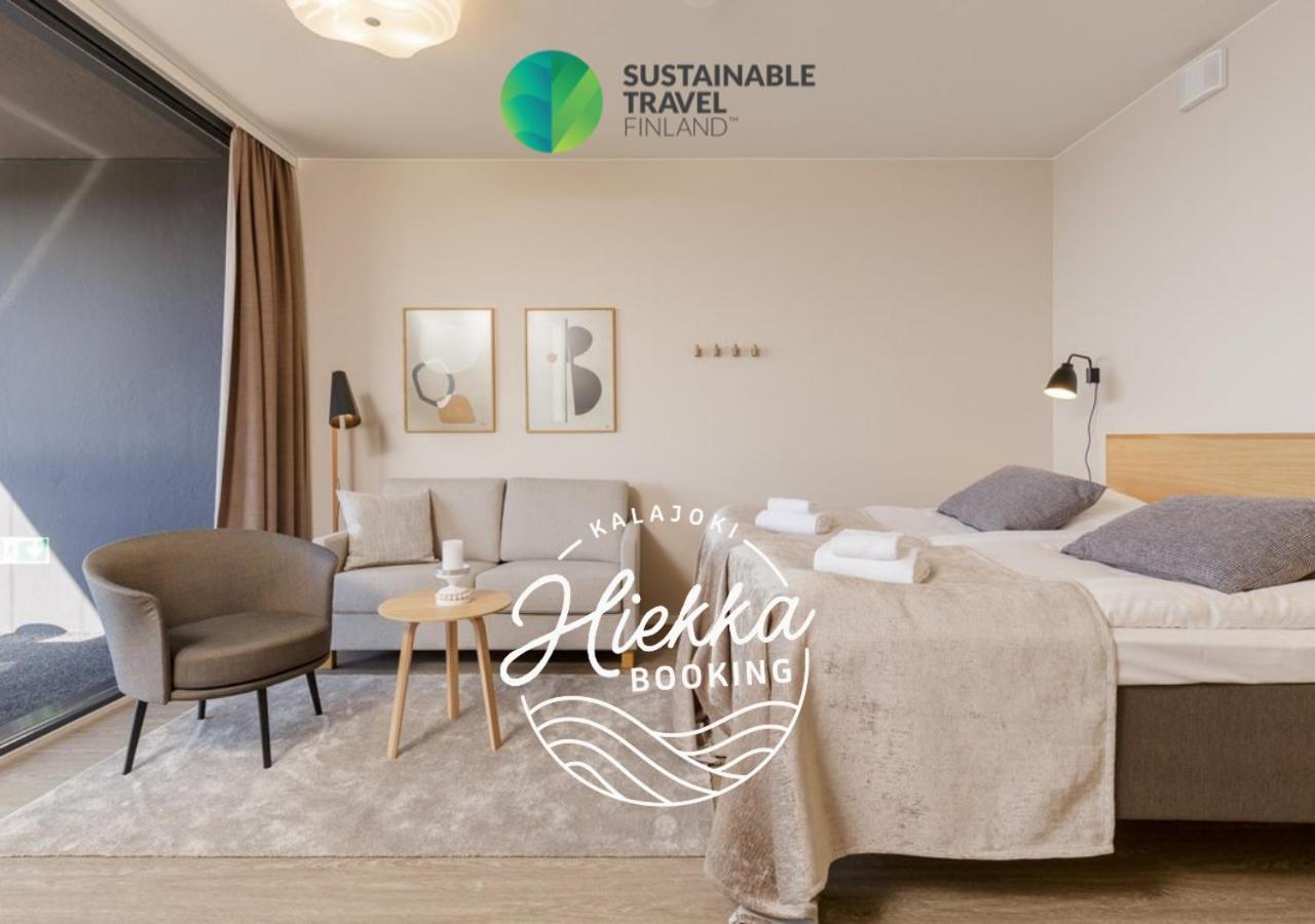 Marina Chalets Studios By Hiekka Booking - Sisaeltaeae Liinavaatteet Ja Loppusiivouksen 卡拉约基 外观 照片